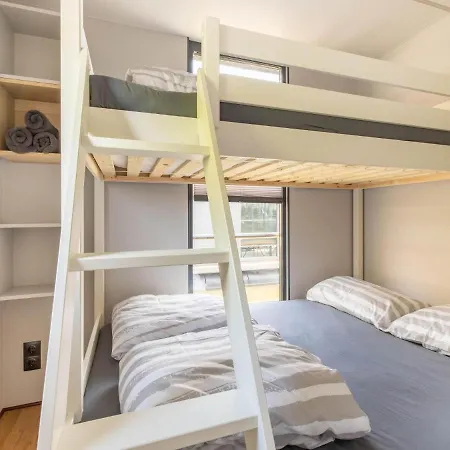 Båthotell Houseboat In Marina *