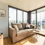 Botel Houseboat In Marina *
