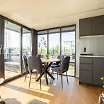 Botel Houseboat In Marina *