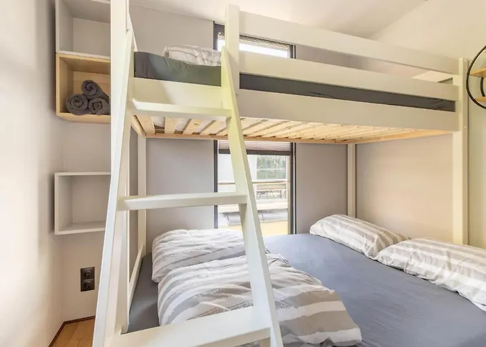 보트호텔 Houseboat In Marina *